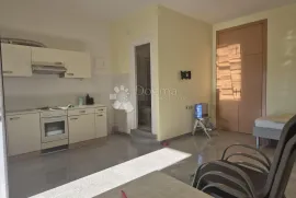 Stambeno-poslovni objekt u okolici Poreča 208m2, Poreč, Maison