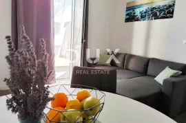 OTOK VIR, LOZICE - Novouređeni apartman u prvom redu do mora, Vir, Διαμέρισμα