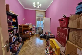 Pula,Veruda-stan u austrougarskoj vili 100 m2, Pula, Appartement