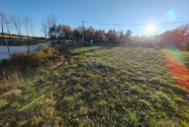 Juršići, građevinsko zemljište s građevinskom dozvolom za kuću 162m2 i bazenom, Svetvinčenat, Земля