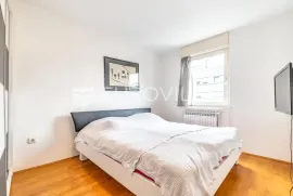 Zagreb, Martinovka, uređen trosoban stan s garažom 96 m2, Flat