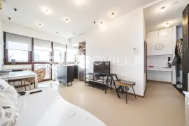 Zagreb, Trešnjevka, komforan dvosoban stan 32 m2, Apartamento