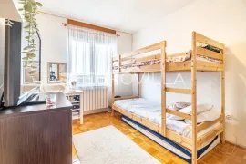 Zagreb, Kajzerica, dvosoban stan NKP 54m2 s loggiom, Zagreb, Appartement