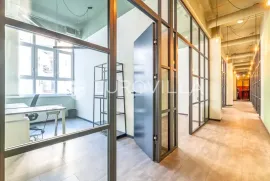 Zagreb, Donji grad, poslovni prostor uredske namjene 250 m2 na 2. katu poslovne zgrade, Zagreb, Commercial property