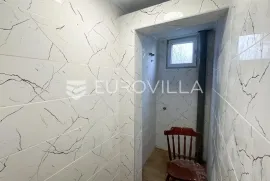 Vukovar, Borovo Naselje, poslovni prostor 255.20 m2, prvi najam, Vukovar, Poslovni prostor