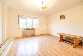 Zagreb, Miroševec, građevinsko zemljište 2150 m2 s postojećim legalnim objektima, Zagreb, أرض