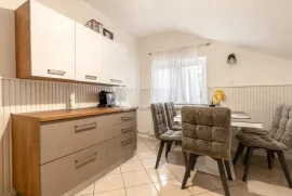 OPATIJA VILLA, 3S+DB i STUDIO APARTMAN, Opatija, شقة