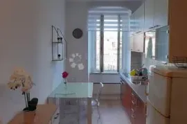 BRAJDA, garsonjera na minutu od Korza, Rijeka, Wohnung