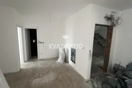 Učiteljsko naselje, V, 3.5, EG, 110m2 USELJIV, Zvezdara, Appartment