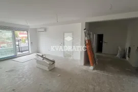 Učiteljsko naselje, V, 3.5, EG, 110m2 USELJIV, Zvezdara, Appartment