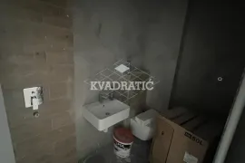 Učiteljsko naselje, V, 3.5, EG, 110m2 USELJIV, Zvezdara, Apartamento