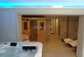 Fužine, Lič - Kuća s wellnessom 110 m2, Fužine, Famiglia