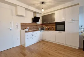 Velika Gorica, stan 52m2, 2 garažna mjesta, novogradnja, Velika Gorica, Flat