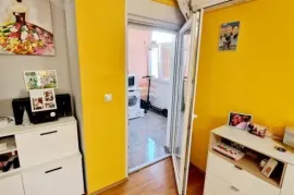 Istra, Valdebek stan 69m2, Pula, Appartement