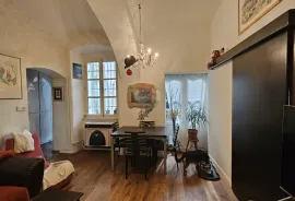 Zagreb, Gornji grad, 56 m2 DB + 2SS u povijesnoj jezgri, Zagreb, Wohnung