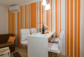 Rijeka, centar, dva stana/apartmana ukupne površine 61 m2, Rijeka, Daire