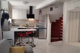 Rijeka, Belveder, kuća 52 m2, Rijeka, House