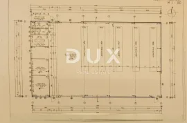 PERMANI, JURDANI-građevinsko zemljište 2000m2 s građ. dozvolom za halu od 600m2 (namjena: trgovačka, zanatska, industrijska), Matulji, Γη