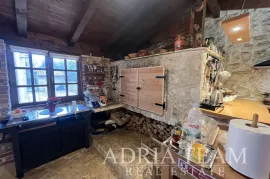 VILA S BAZENOM I POGLEDOM NA MORE, 600M OD MORA, PRIVLAKA - ZADAR, Privlaka, Σπίτι