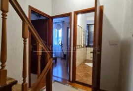 Mali Lošinj - Kuća, 120 m2, Mali Lošinj, Casa