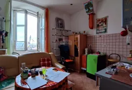 Rijeka, Centar, stan 72m2 - dvije stambene jedinice, Rijeka, Daire