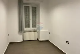 Rijeka, Centar - poslovni prostor 90m2, Rijeka, Εμπορικά ακίνητα