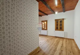 Velika Gorica, centar, potpuno obnovljena hrastova kuća od 175 m2 za najam, Velika Gorica, Maison