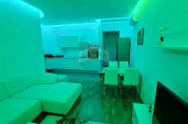 Rijeka, Centar, adaptirana 2 stana površine 113m2, Rijeka, Appartement