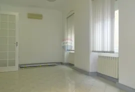 Rijeka - centar, 135m2, Rijeka, Flat