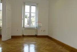 Rijeka - centar, 135m2, Rijeka, Appartment