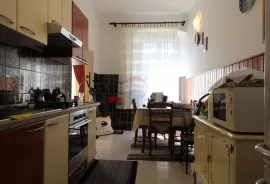 Rijeka, Korzo, 2S+DB stan površine 98m2, Rijeka, Appartment