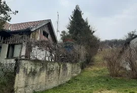 Zagreb, Markuševec, građevinsko zemljište površine 823 m2, Zagreb, Land