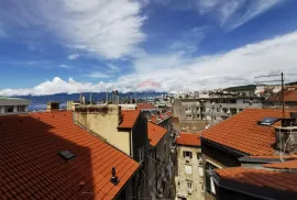 RIJEKA,CENTAR: 4 KL STAN U CENTRU GRADA, Rijeka, Wohnung