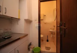 CENTAR - stan za poslovni najam, Rijeka, Appartement