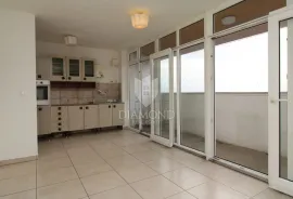 Krnjevo, stan s prekrasnim pogledom, Rijeka, Flat