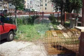 Rijeka - Poslovni prostor ili skladiste sa stanom / uredom, Rijeka, Daire