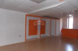 Korzo- poslovni prostor za trgovinu !, Rijeka, Propiedad comercial