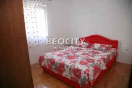 Tivat, Centar, Bradasevo, 12.0, 519m2, Tivat, Famiglia