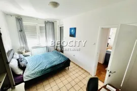 Novi Sad, Bulevar Evrope, Tihomira Ostojića, 4.0, 106m2, Novi Sad - grad, Apartamento