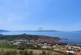 Senj, Veljun Primorski, kuća 42m2 s pomoćnim objektom, Senj, Haus