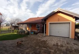 Gornji Stupnik, Kuća, 200 m2, virtualna šetnja, Stupnik, Famiglia