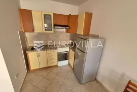 Fažana, Valbandon, jednosoban stan u prizemlju, odlična lokacija, Fažana, Appartment