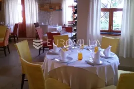 Istra, Buje, vrhunski prepoznatljiv restoran s boutique hotelom, Buje, Ticari emlak