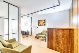 Zagreb, Trnje, trosoban stan/ured u Saras centru površine 82.54m2 + GPM, Appartamento