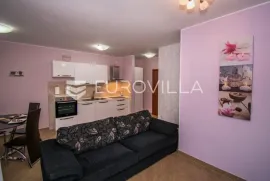 Rogoznica, Stupin Čeline, dvosoban stan NKP 63,39 m², Rogoznica, Appartamento