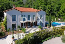 OPATIJA, BRSEČ- luksuzna vila 430m2 s bazenom i pogledom na more + uređena okućnica 2700m2, Mošćenička Draga, Casa