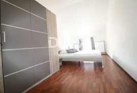 RIJEKA, CENTAR - Moderni 2S+DB stan/apartman za najam, Rijeka, Διαμέρισμα