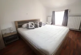 RIJEKA, CENTAR - Moderni 2S+DB stan/apartman za najam, Rijeka, Διαμέρισμα