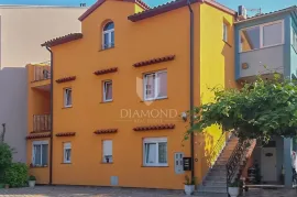 Rovinj, kuća sa više stambenih jedinica za život ili rentu, Rovinj, Casa