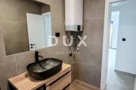 ZADAR, PRIVLAKA - Vrhunski penthouse s grijanim bazenom na krovnoj terasi! S5, Privlaka, Stan